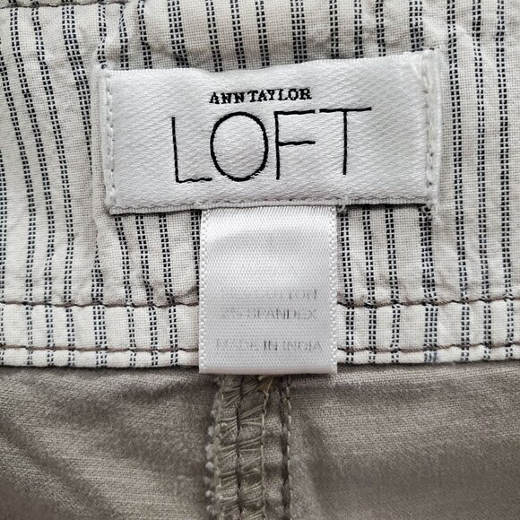 Ann Taylor LOFT Marisa Beige Pleated Front Roll Tab Flare Wide Leg Pants Size 4 - Picture 5 of 6